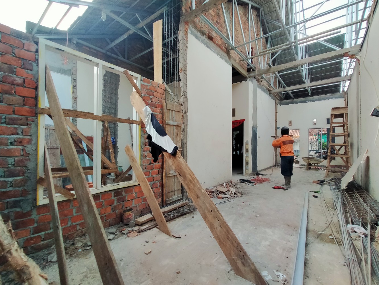 Project Renovasi Rumah dari 1 ke 2 Lantai